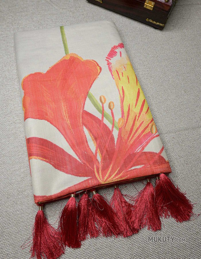 Kerala Set Saree with Gulmohar Floral Print Design